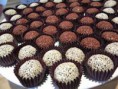 /album/nossas-confeirarias/brigadeiros-panilac-jpg/